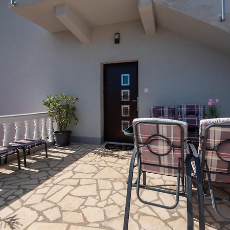 Tribalj Apartman Tribunj מראה חיצוני תמונה