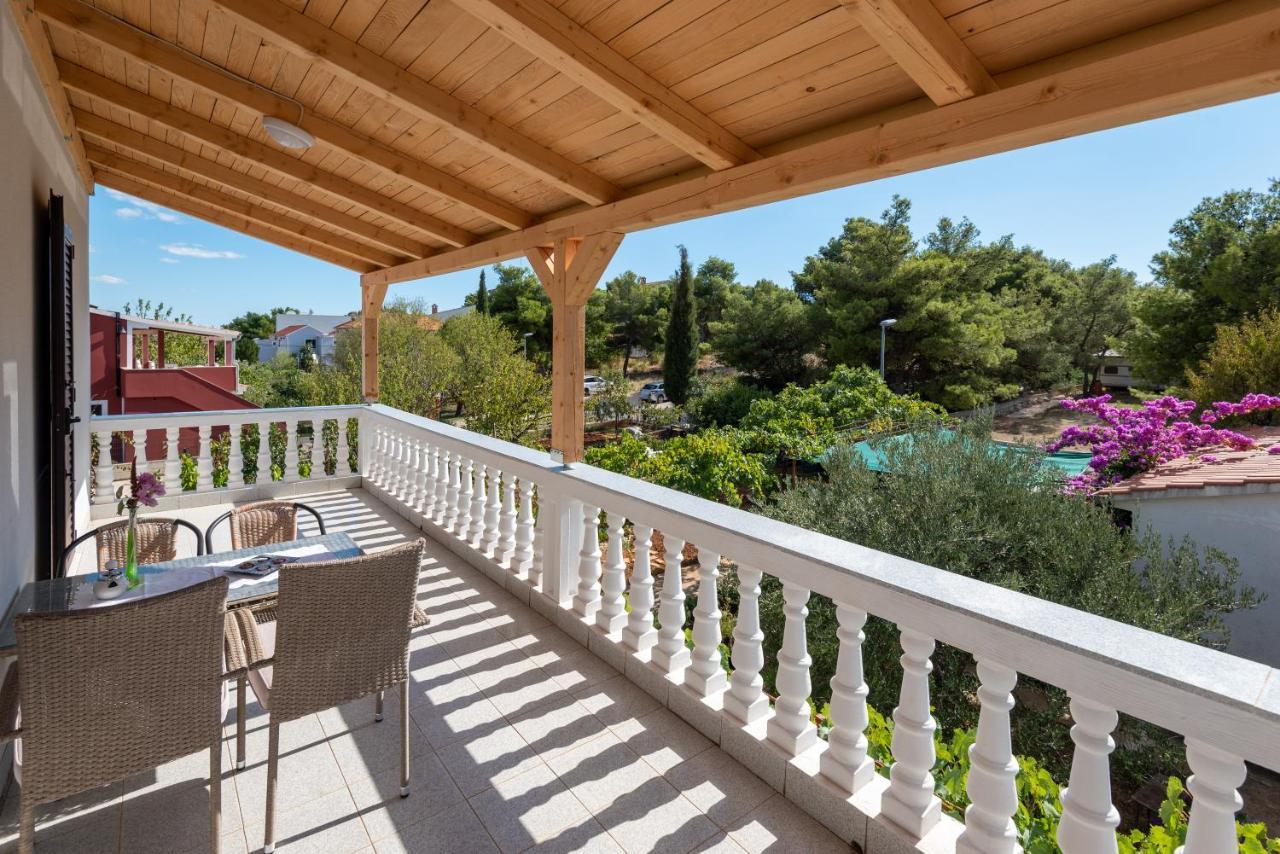 Tribalj Apartman Tribunj מראה חיצוני תמונה