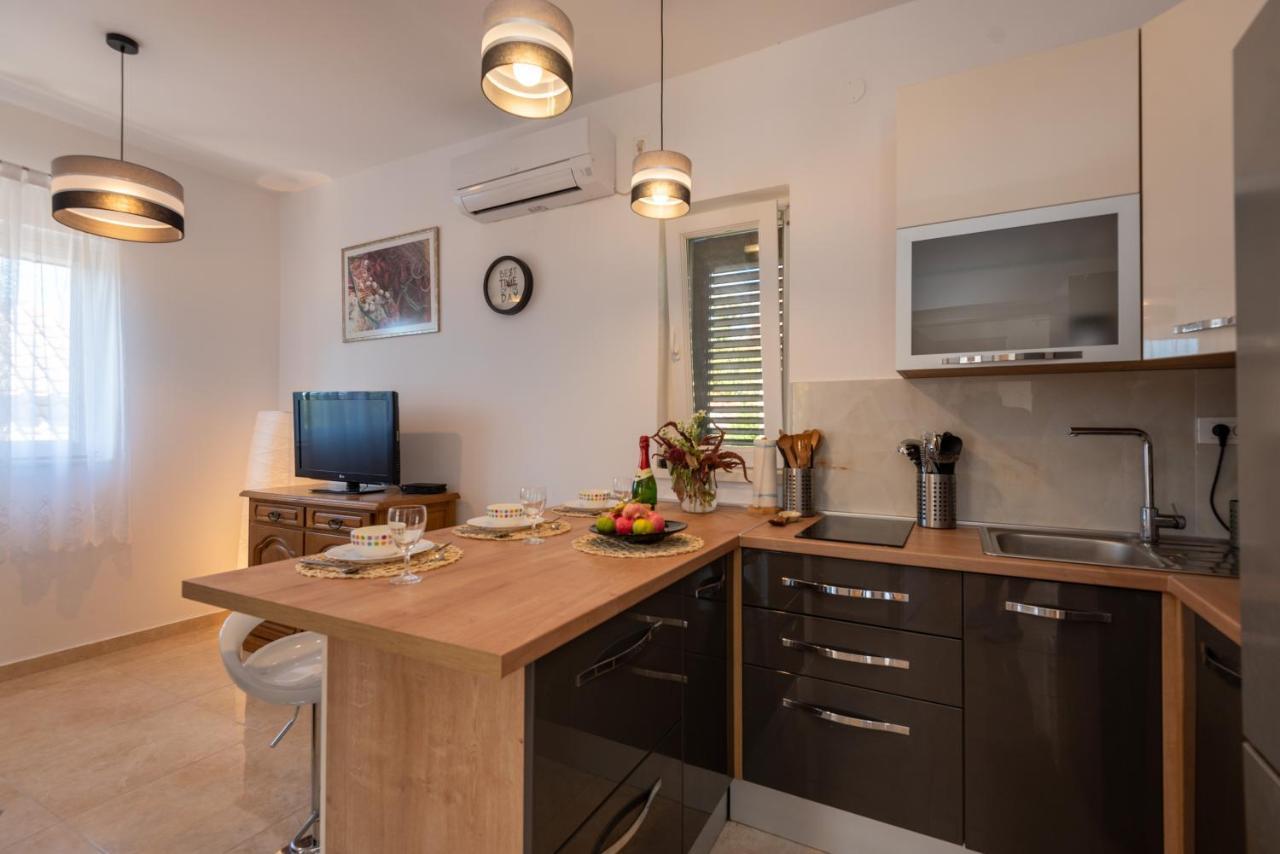 Tribalj Apartman Tribunj מראה חיצוני תמונה