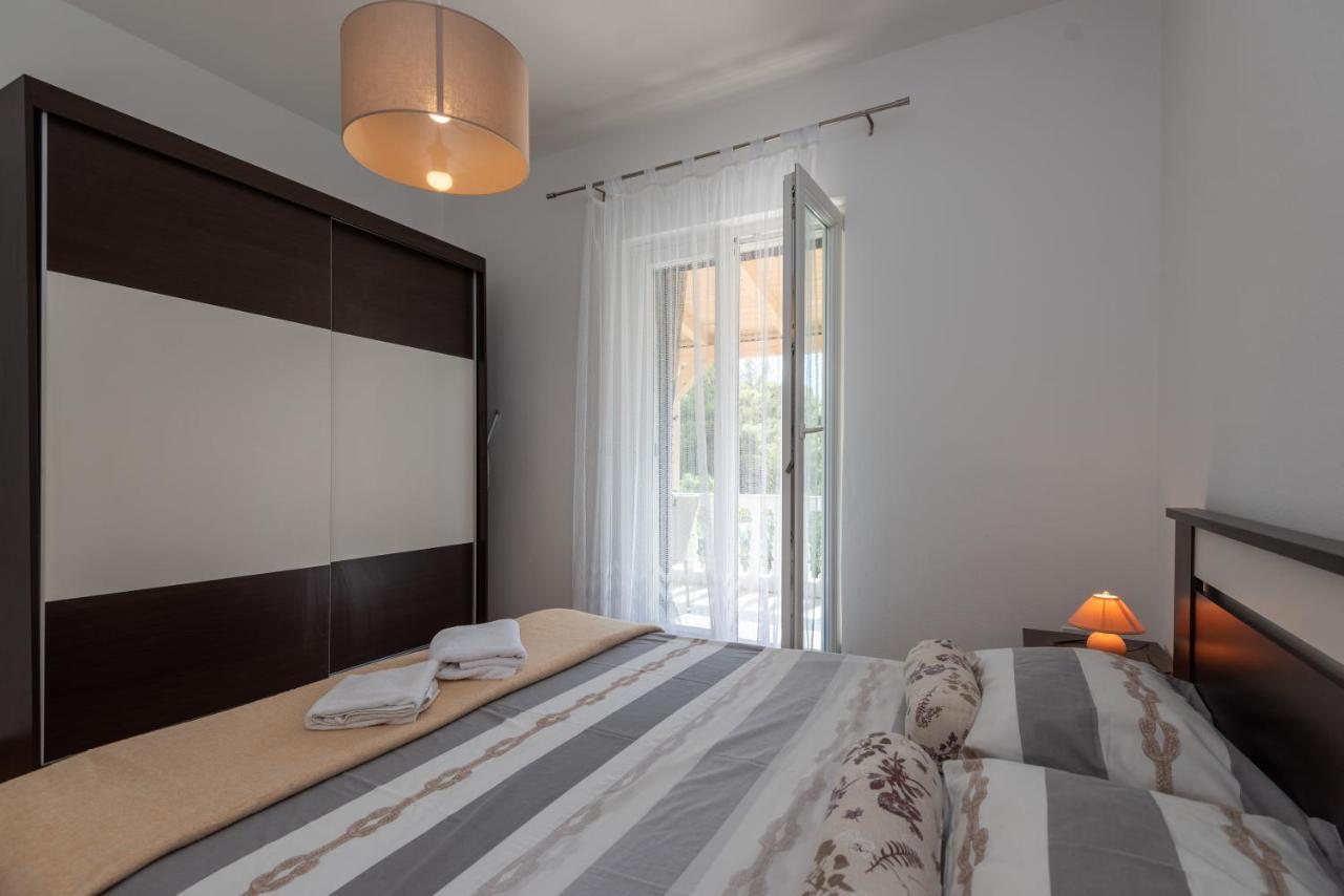 Tribalj Apartman Tribunj מראה חיצוני תמונה