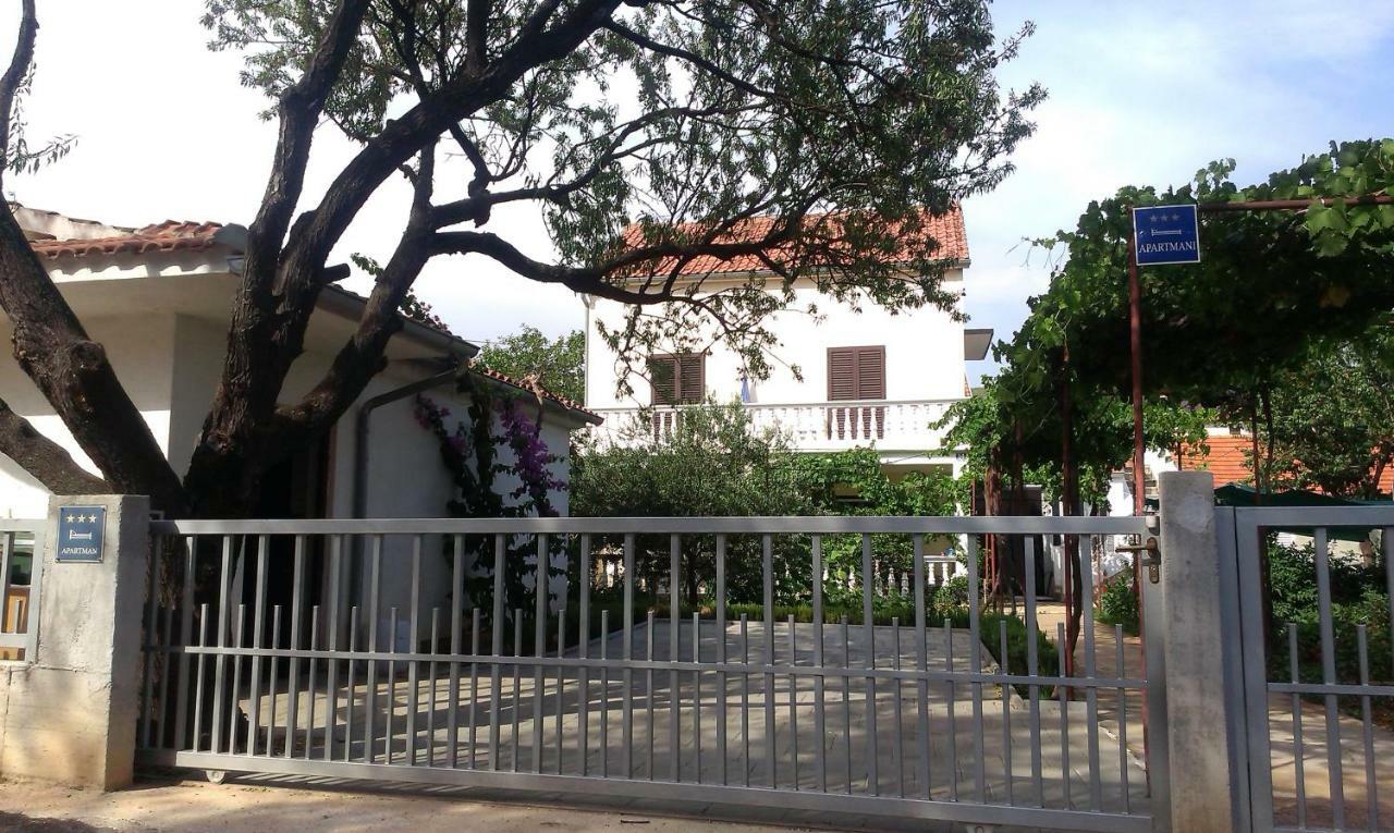 Tribalj Apartman Tribunj מראה חיצוני תמונה